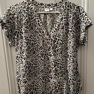 Gap shirt! Never worn